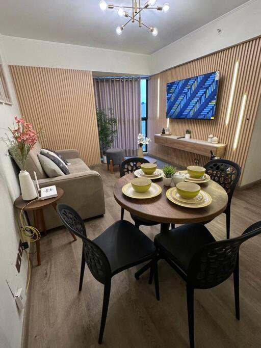 Hermoso Departamento San Isidro - Pool - Gym D1801 *